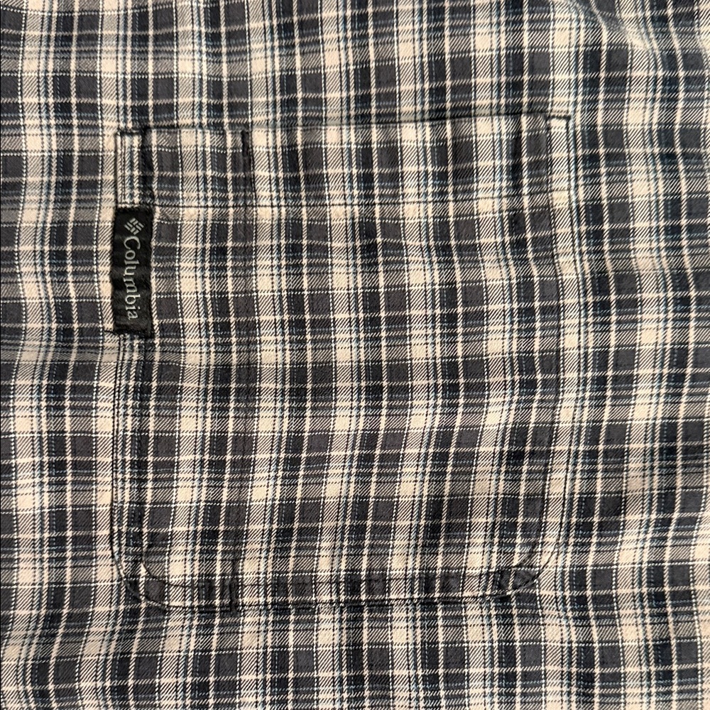 COLUMBIA‎ Men's Plaid Button-Down Long-Sleeve Shirt - Picture 7 of 9